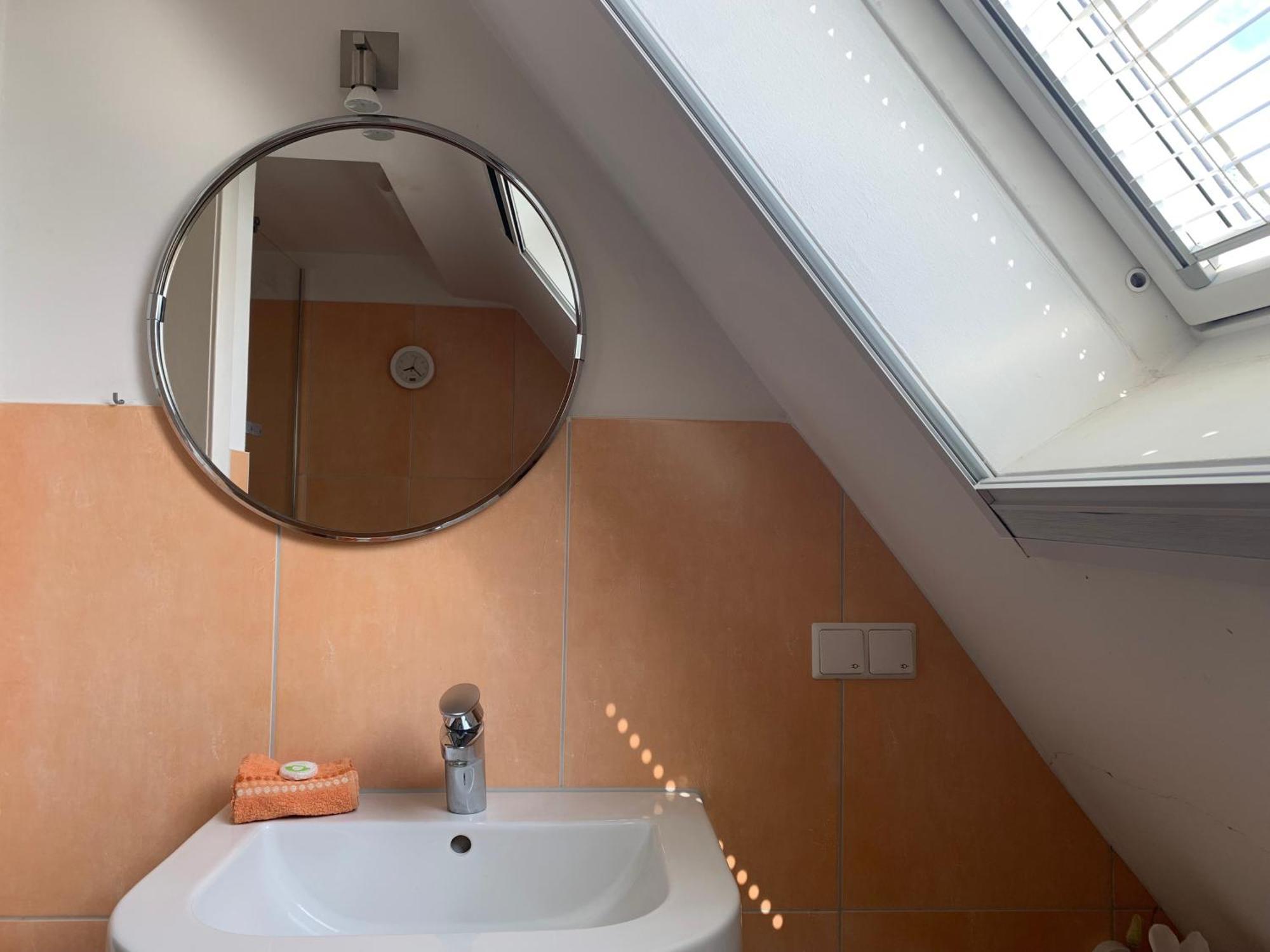 Ruhige Wohnung An Der Uni デュッセルドルフ 部屋 写真